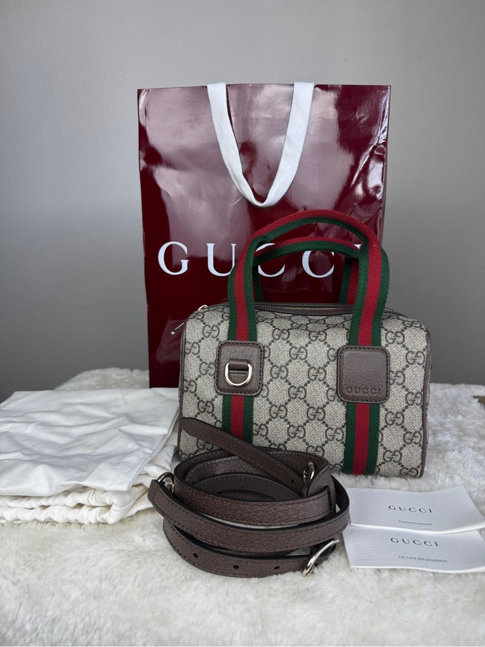 New Gucci Ophidia GG Mini Bag in Beige with Green-Red Stripes